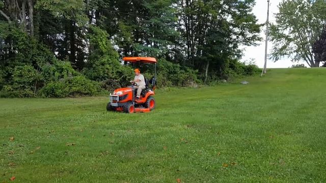 Pre-tripping the BX, Dropping Backhoe, & FEL, Then Mowing Front Yard смотреть онлайн