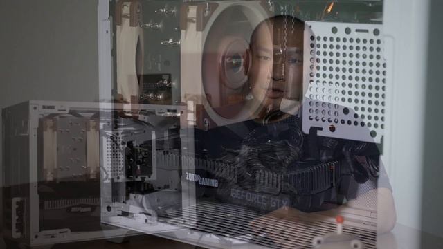 Cooler Master NR200 - Details On Drive Mounts And Accessories