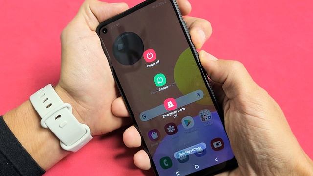 Galaxy A11: Screen is Frozen, Unresponsive or Stuck on Samsung Logo смотреть онлайн