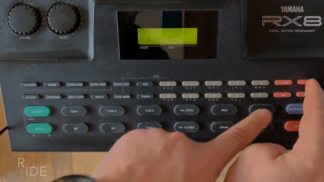 YAMAHA RX8 Drum Machine (1989) Sounds + Pattern Programming смотреть онлайн