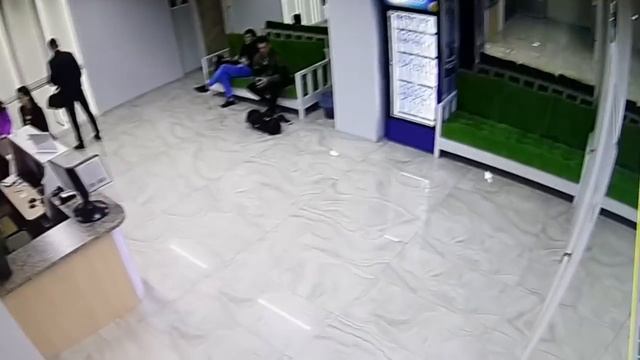 Нападение на клиента в фитнес центре реформа смотреть онлайн