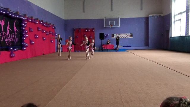 Команда «RiseUp dream » 6-8 лет выступление на День Рождения школы RiseUp смотреть онлайн