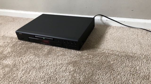 Denon DVD-1720 Single DVD Compact Disc CD Player