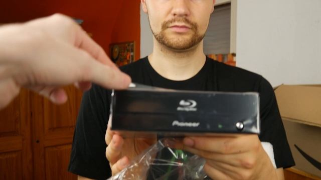 Pioneer BDR-S09XLT 16x und Galaxy Note 4 Akkus Unboxing [German/4K] смотреть онлайн