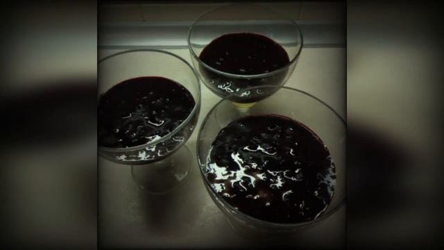 Как приготовить Творожный десерт со смородиной и какао смотреть онлайн