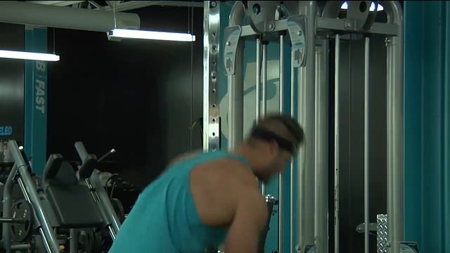 Summer Pump Chest & Triceps Workout | Flex Friday With Trainer Mike