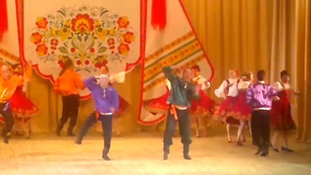 Танец ветеранов "Россияночки" 2012.mp4 смотреть онлайн