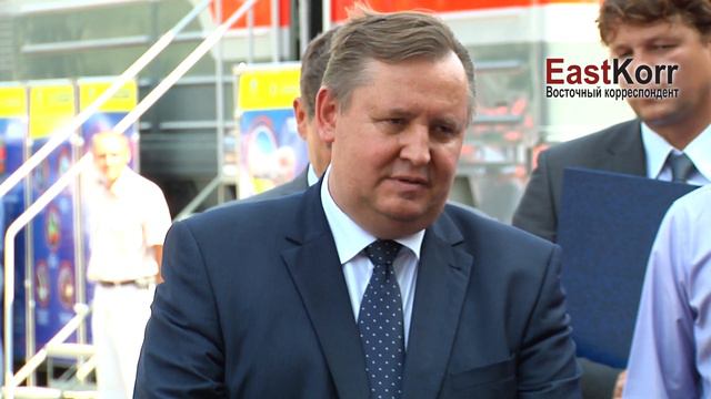 Азаров и Пристюк предложили помочь рожать журналистке смотреть онлайн