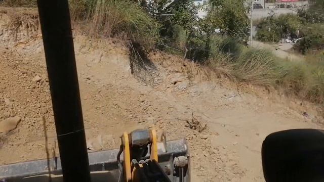 Экскаватор на склонах смотреть онлайн