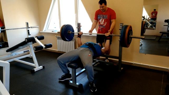 Жим лежа. 150кг в натураху смотреть онлайн