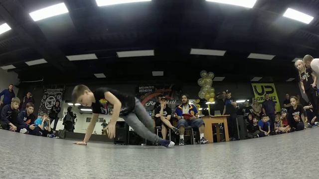 "Step In Bit vol.4" Break Dance дети нач.-ие до 14 лет, Шубенкова Настя vs Медведев Даниил смотреть онлайн
