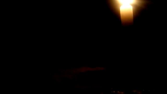 Песня под гитару - А твои глаза рисуют любовь.. смотреть онлайн