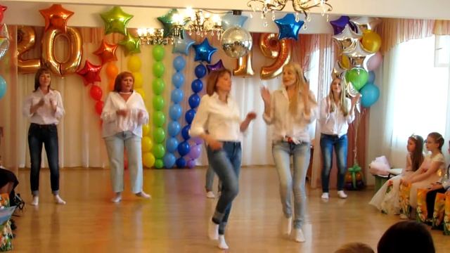 Выступление мам на выпускном в Детском саду смотреть онлайн