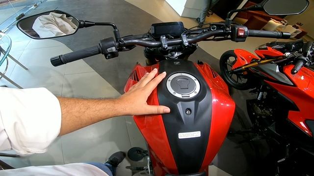 Honda CB 300R VS 300F | Detailed Comparison | Which One To Buy ? смотреть онлайн