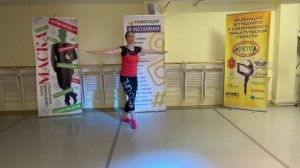 Чекмазова Ольга. Техника  SOUT DE BASQUE (СОТБАСК). ПРЫЖОК С ОДНОЙ НОГИ НА ДРУГУЮ НОГУ.