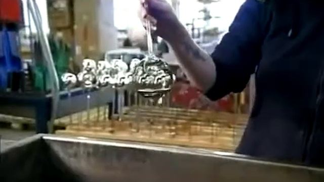 Создание новогодних игрушек смотреть онлайн