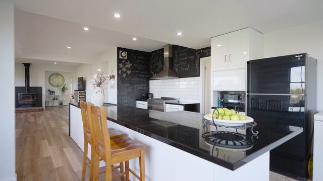 79 Elaine Egerton Road, Elaine - Property for sale by Marcus Falconer - Jellis Craig Geelong смотреть онлайн