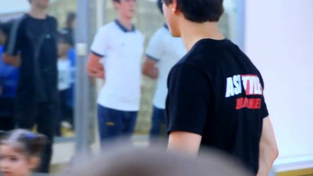 ДАГЕСТАНЕЦ ГЕБЕК МИРЗАХАНОВ ASA STYLE ЛЕЗГИНКА ШКОЛА ТАНЦЕВ В МАХАЧКАЛЕ 8(988)777-12-34 смотреть онлайн