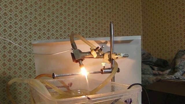 Вода плавит сталь./ The water is "melting" the steel./ המים מתיכים את הפלדה смотреть онлайн