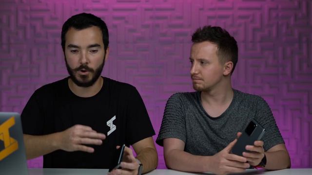 iPhone 11 Pro Max V.S Samsung Galaxy S20 Ultra смотреть онлайн