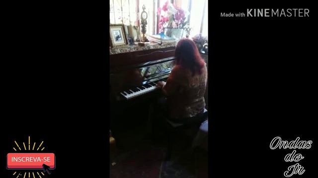 Lena Brandão tocando piano lindamente смотреть онлайн