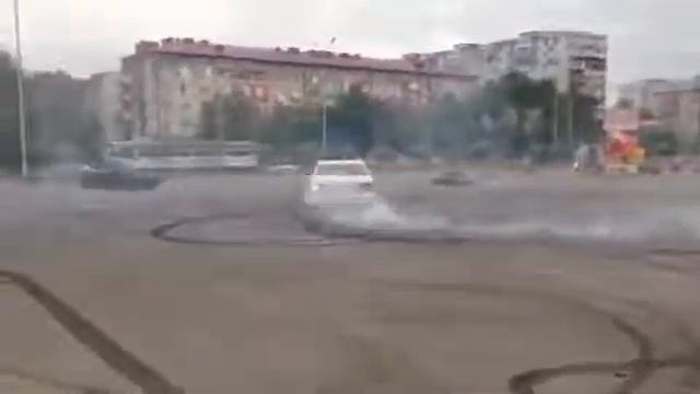 Мерс очкарик дрифт 15 рус смотреть онлайн