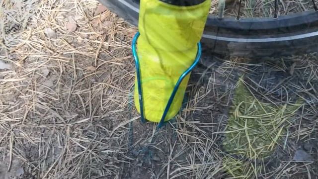 Крепим флягодержатель на вилку горного велосипеда смотреть онлайн