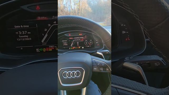 RS Q8 Startup // Twin Turbo V8 591 Horsepower! смотреть онлайн