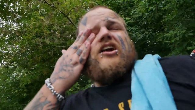 Охудевший 5 - Челлендж босиком через весь город с +25 кг. смотреть онлайн