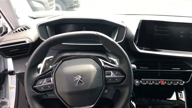 Peugeot 2008 1.5 BlueHDI 130ch EAT8 Allure Pack смотреть онлайн