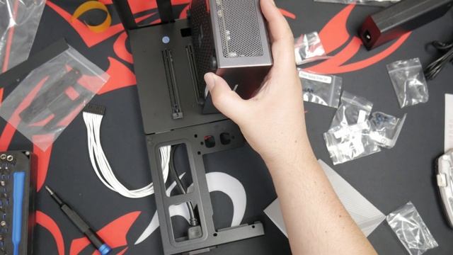 Part 2: Let's build this Mini PC! Minisforum Elitemini B550 CPU, RAM, SSD install + GPU Dock build смотреть онлайн