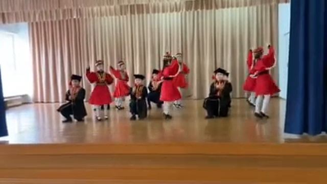 МБОУ "СОШ 4", г. Элиста, Республика Калмыкия, "Шарка-Барка", 3 а класс. смотреть онлайн