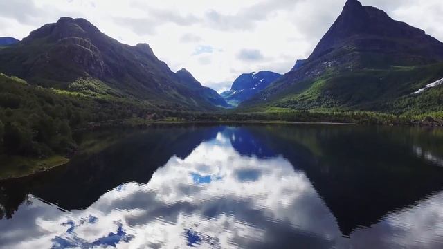 Смотри, КАКАЯ КРАСОТА - песня О Душе: Сколовы Виталий и Антонина смотреть онлайн