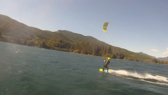 Elevation Kiteboarding: Piper and Kelsey смотреть онлайн