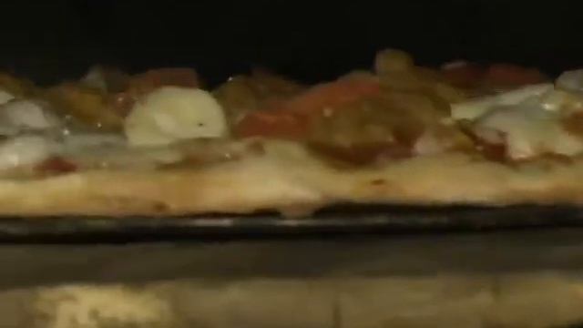 Ready for python pizza? Florida diners get a taste смотреть онлайн