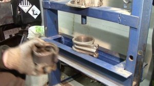 Замена задней подушки двигателя SsangYong Actyon