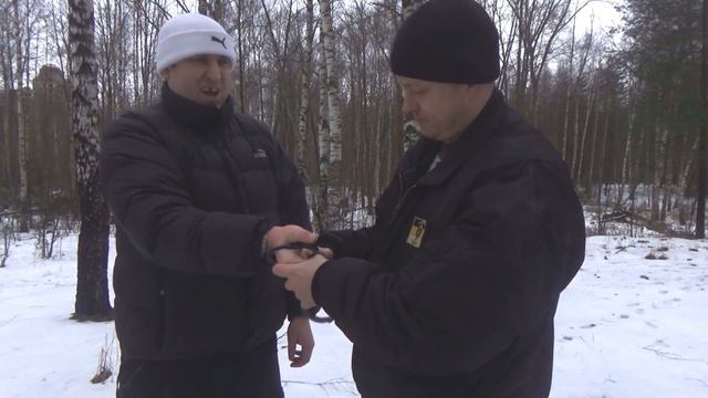 Наручники применение и обзор