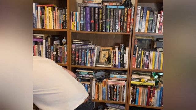 Unboxing $700+ of Collectible Hardback Books смотреть онлайн