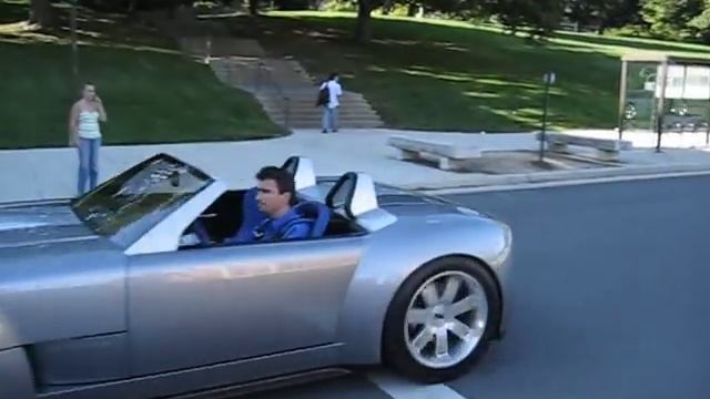 Ford Shelby Cobra and GR1 Concepts Drive-by смотреть онлайн