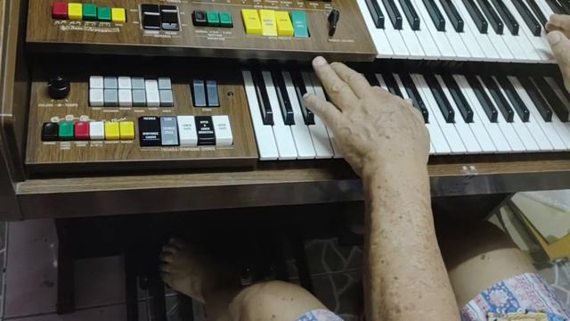 อีเล็กโทนโบราณ yamaha E35 30 ปี смотреть онлайн