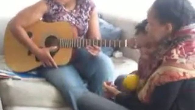 Impromptu ABC's Song w/ keyboard, bongo, and singing смотреть онлайн