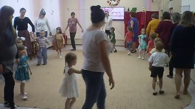 Танец с мамами 2 младшая 2018  Без подготовки мам и детей