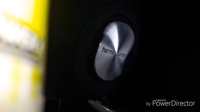 Harman Kardon onyx studio bass test (song headphone cloud citi) смотреть онлайн