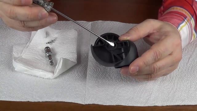 Ремонт офисного кресла | Как заменить ролики на кресле смотреть онлайн