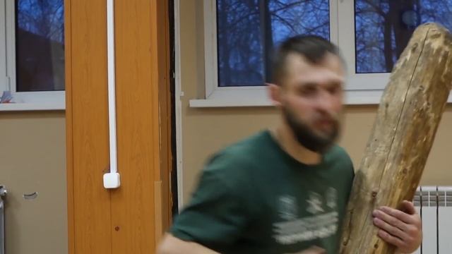 Денис Антипов, работа с бревном смотреть онлайн
