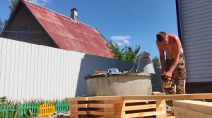 Колодец из доски своими руками)