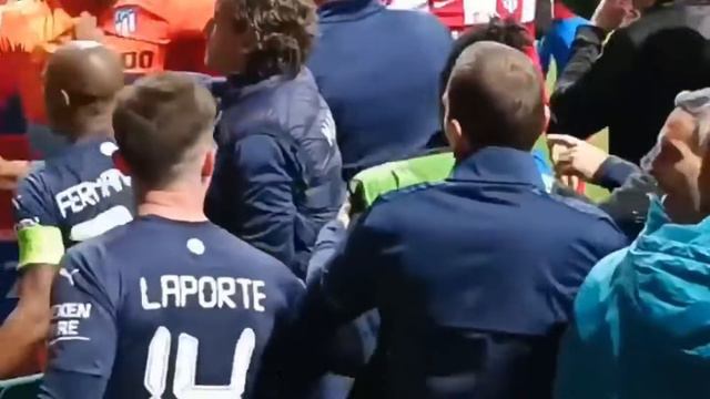 Zinchenko Defends Foden From Athletico Players / Зинченко защищает Фодена от игроков Атлетико