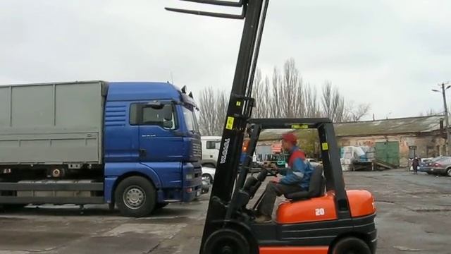 Бензиновый погрузчик Toyota 40-6FG20 с позиционером вил