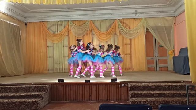 Ансамбль "Фианит" танец "Лялечка" смотреть онлайн
