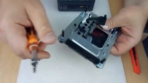 Intel NUC BOXNUC7CJYH внутри